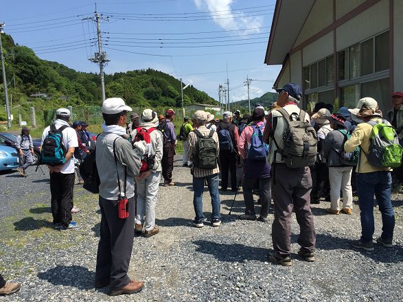 天下野公民館駐車場